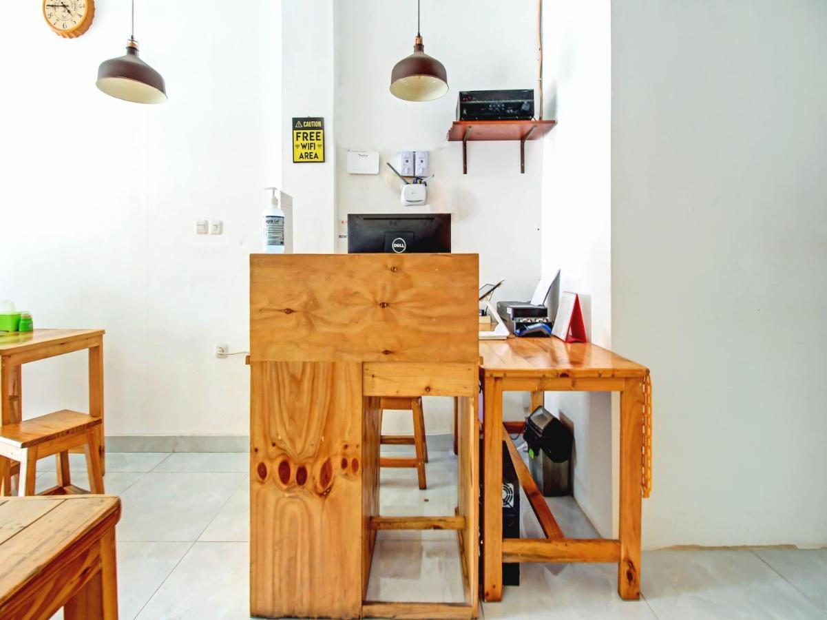 Super Oyo 90224 Palembang Residence Eksteriør billede