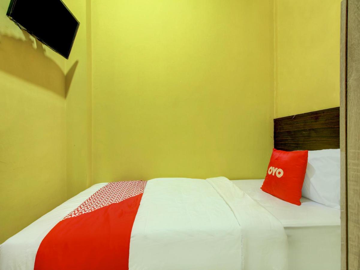 Super Oyo 90224 Palembang Residence Eksteriør billede