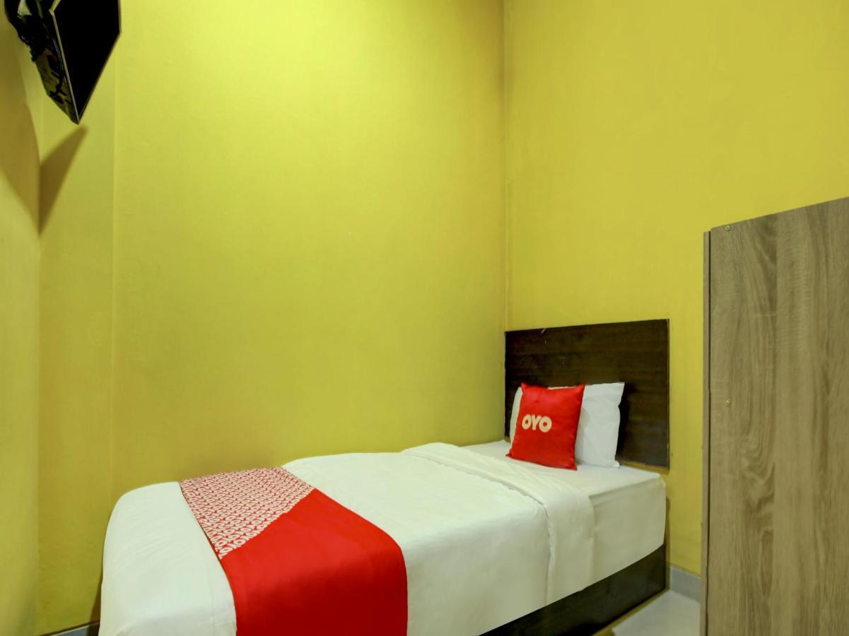 Super Oyo 90224 Palembang Residence Eksteriør billede